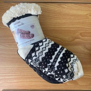 Mukluks Fuzzy No Slip Two Pack Cabin Socks